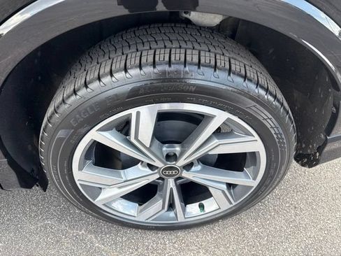Used 2023 Audi Q4 e-tron Premium Plus w/ Premium Plus AWD/4WD image 11