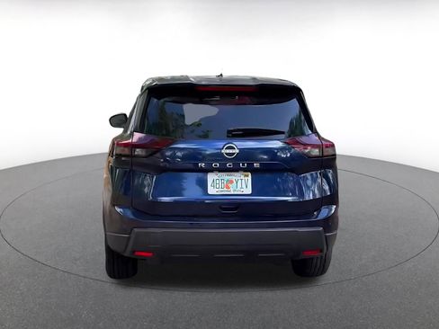 Used 2025 Nissan Rogue SV image 12