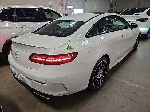 Used 2022 Mercedes-Benz E 450 Coupe image 2