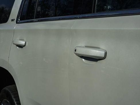 Used 2016 GMC Yukon SLT w/ Open Road Package image 16