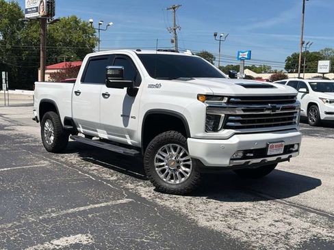 Used 2023 Chevrolet Silverado 2500 High Country w/ LPO, Hitch Package AWD/4WD image 1