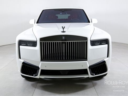 Used 2025 Rolls-Royce Cullinan Black Badge AWD/4WD image 7