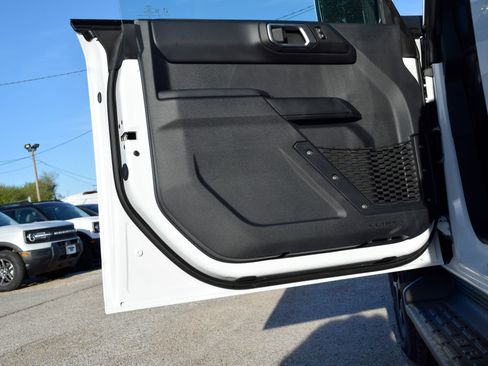 New 2026 Ford Bronco Outer Banks image 19