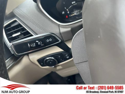 Used 2019 Lincoln Nautilus Select AWD/4WD image 19