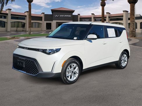 Used 2025 Kia Soul S image 4