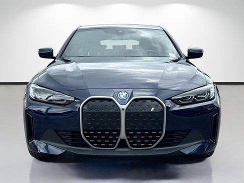 Used 2023 BMW i4 eDrive40 w/ Premium Package RWD image 8
