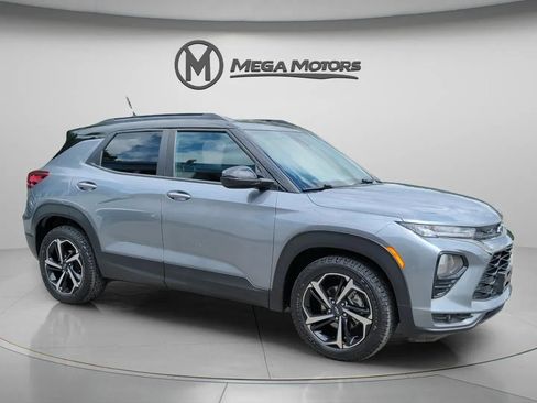 Used 2021 Chevrolet TrailBlazer RS w/ Technology Package FWD image 10