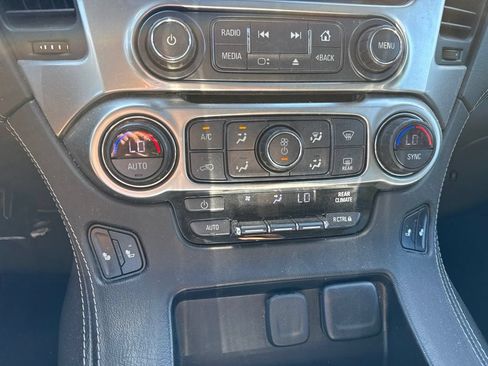 Used 2018 Chevrolet Suburban LT AWD/4WD image 15