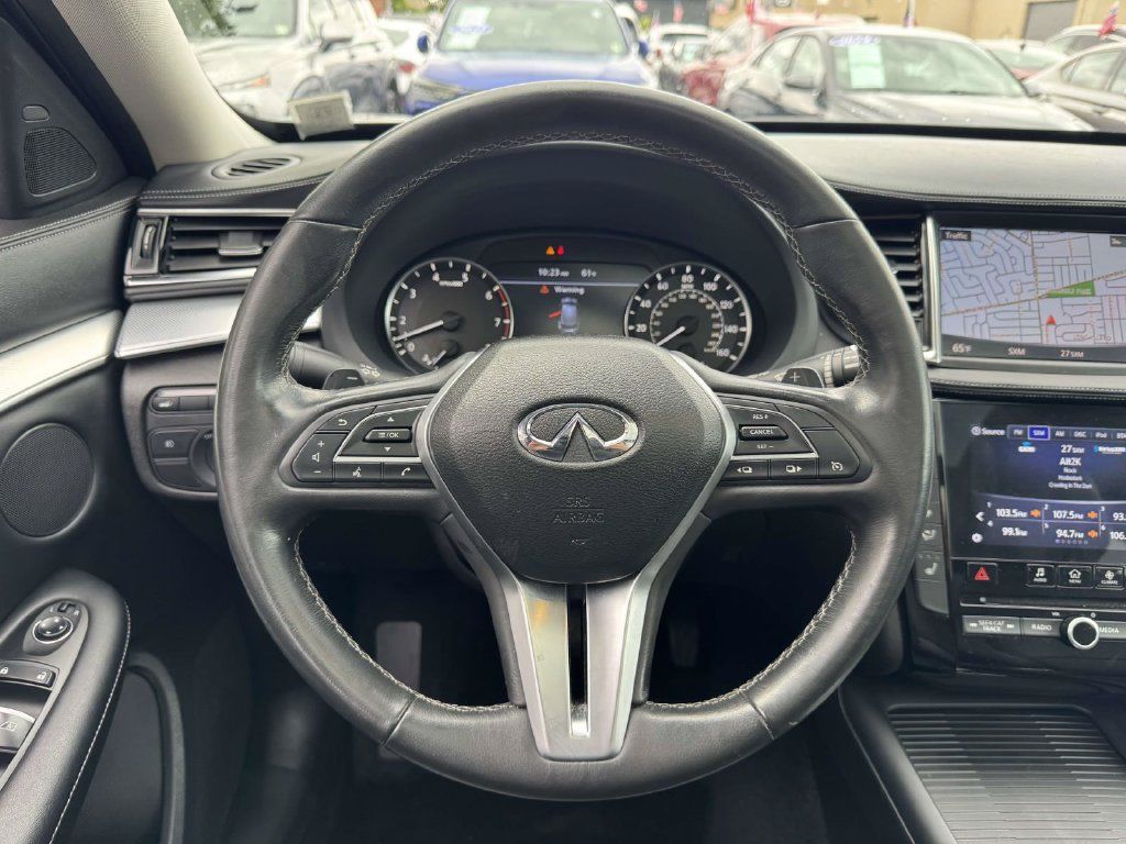 Used 2019 INFINITI QX50 Luxe w/ Navigation Package AWD/4WD image 13