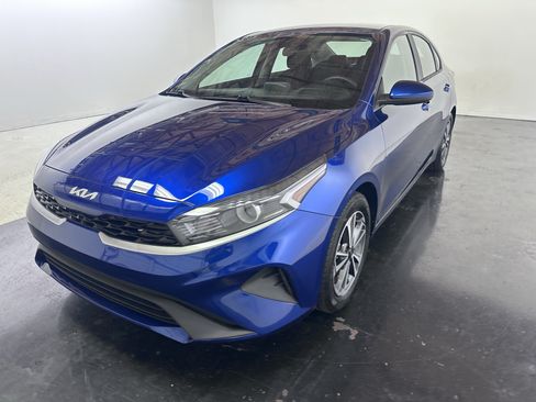 Used 2022 Kia Forte LXS FWD image 11