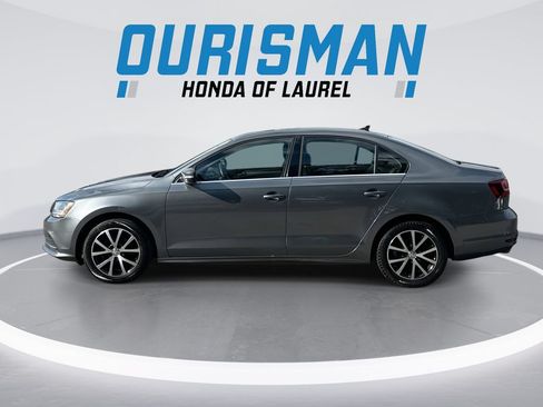 Used 2018 Volkswagen Jetta SE FWD image 5