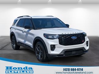 Used 2025 Ford Explorer ST w/ Sun And Sound Package AWD/4WD video 1