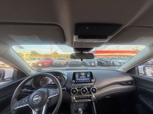 Used 2025 Nissan Sentra SV image 33