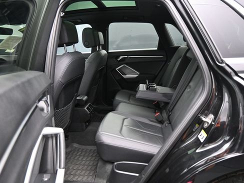Used 2024 Audi Q3 2.0T Premium AWD/4WD image 25
