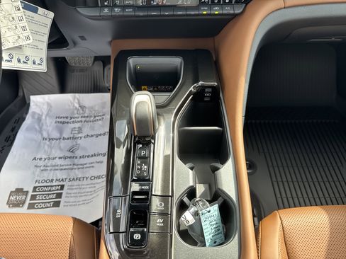 New 2025 Toyota Crown Signia w/ Advanced Technology Package image 21