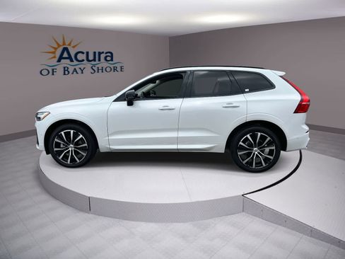Used 2023 Volvo XC60 B5 Plus w/ Climate Package image 2