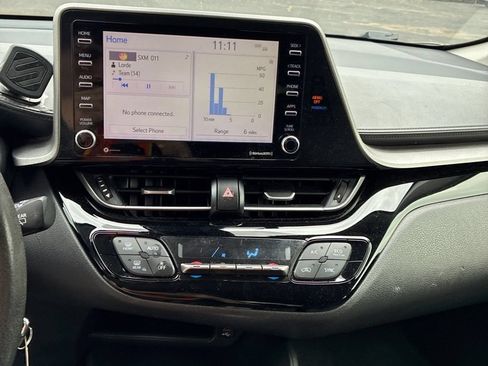 Used 2021 Toyota C-HR LE FWD image 11
