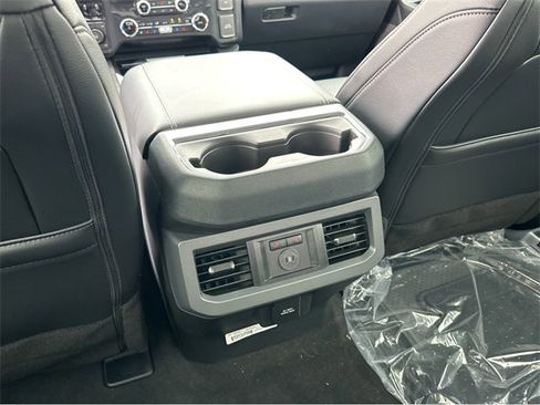 New 2025 Ford F250 Lariat w/ Lariat Ultimate Package image 24
