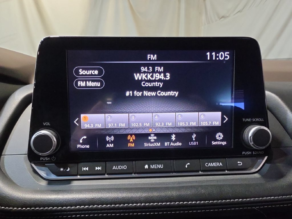 Used 2023 Nissan Rogue S AWD/4WD image 12