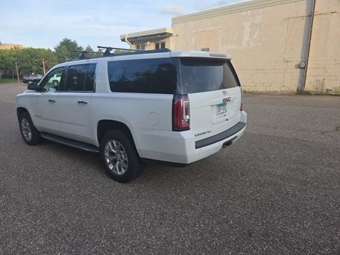 Used 2016 GMC Yukon XL SLE w/ Convenience Package AWD/4WD image 9