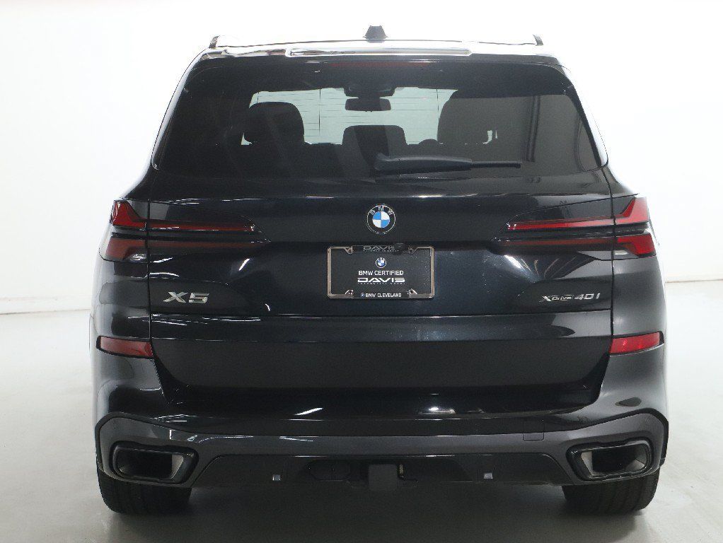 Used 2024 BMW X5 xDrive40i w/ M Sport Package AWD/4WD image 43
