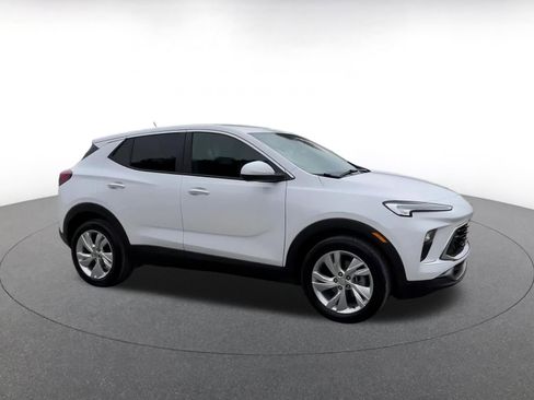 Used 2025 Buick Encore GX Preferred image 3