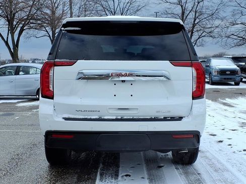 Used 2022 GMC Yukon SLE w/ Gmc Pro Safety Plus Package image 4