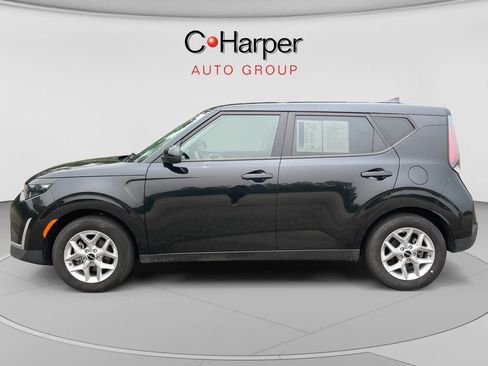Used 2025 Kia Soul LX w/ LX Technology Package FWD image 6