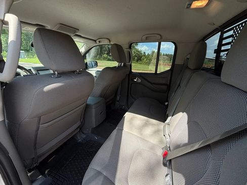 Used 2019 Nissan Frontier SV AWD/4WD image 16