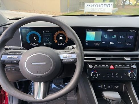 Used 2025 Hyundai Tucson SEL FWD image 16