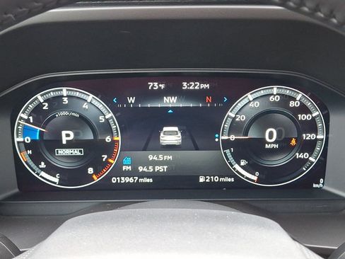 Used 2023 Mitsubishi Outlander SE AWD/4WD image 14