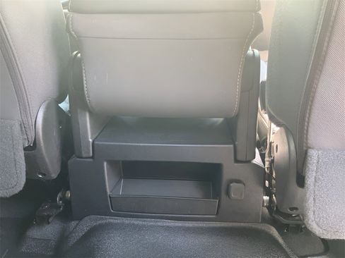 Used 2018 Chevrolet Silverado 1500 LT w/ All Star Edition image 41