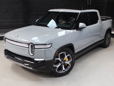 Used 2022 Rivian R1T Adventure AWD/4WD image 5
