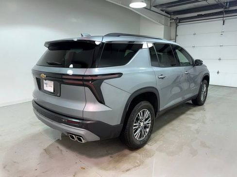 Certified 2025 Chevrolet Traverse LT image 6