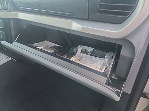 Used 2023 Ford F150 XLT image 77