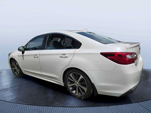 Used 2018 Subaru Legacy 2.5i Limited AWD/4WD image 3