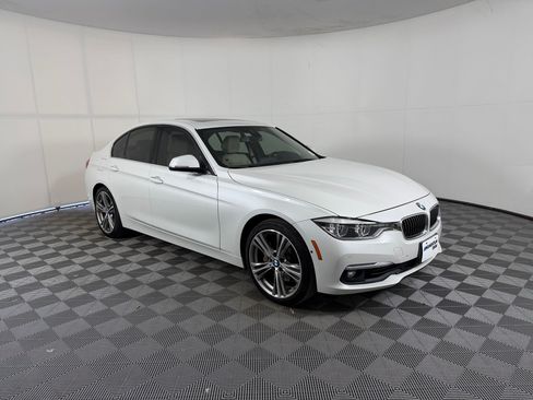 Used 2016 BMW 340i Sedan RWD image 7