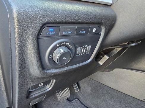 Used 2023 Jeep Grand Cherokee 4xe image 21