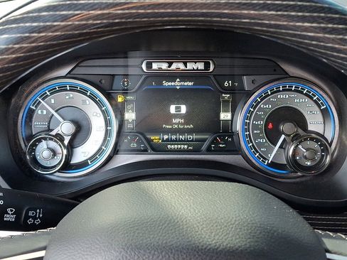 Used 2020 RAM 1500 Limited w/ Black Appearance Package image 20