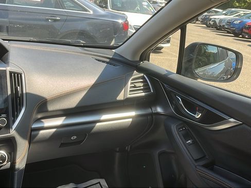 Used 2019 Subaru Crosstrek 2.0i Limited w/ Moonroof Package w/Navigation image 24
