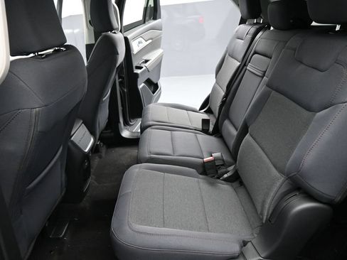 New 2026 Ford Explorer Active RWD image 18