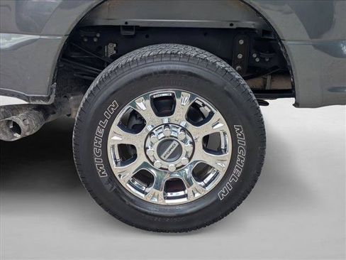 Used 2019 Ford F250 Lariat w/ Lariat Ultimate Package AWD/4WD image 9