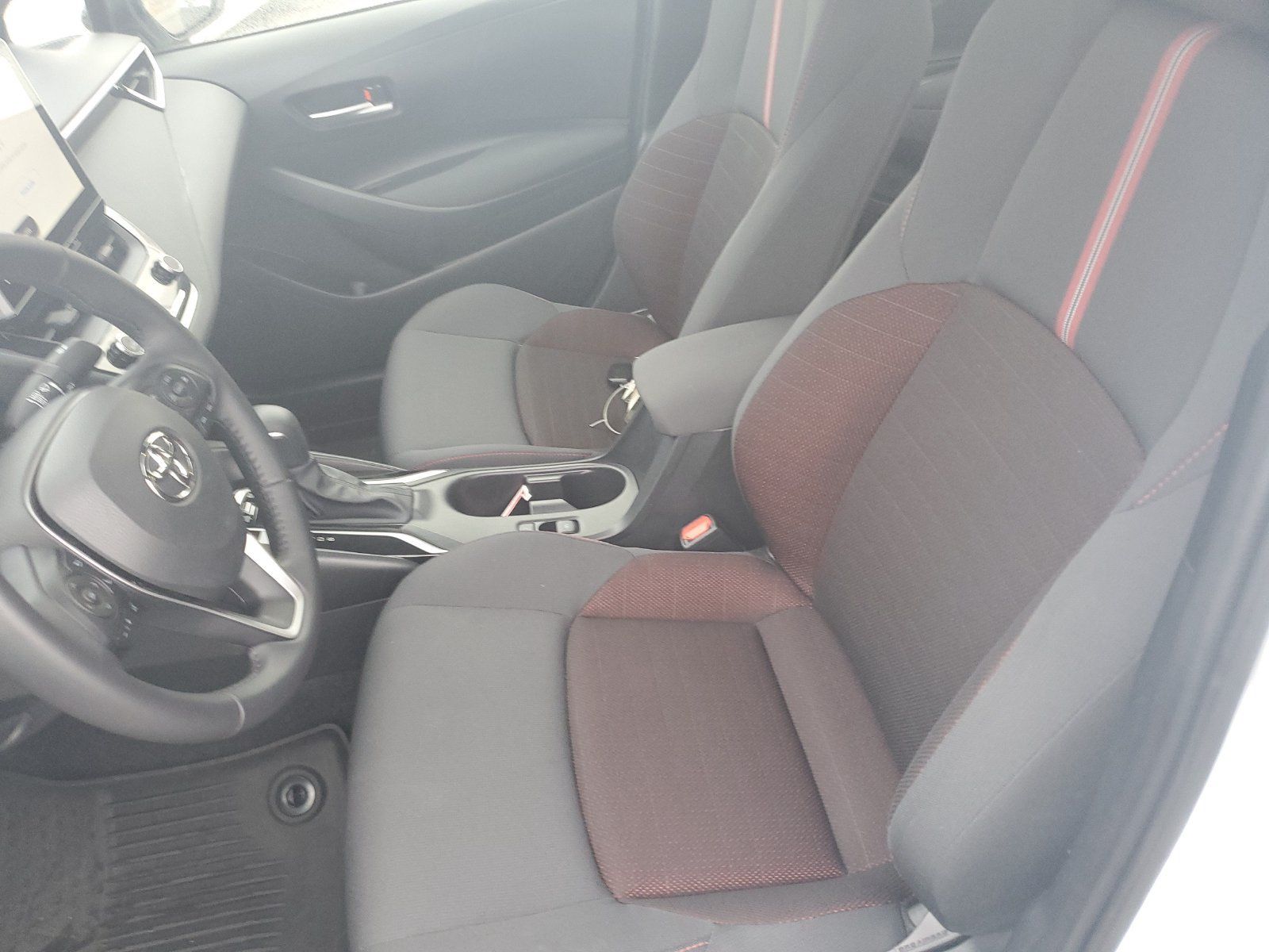 Certified 2026 Toyota Corolla SE w/ SE Premium Package FWD image 17