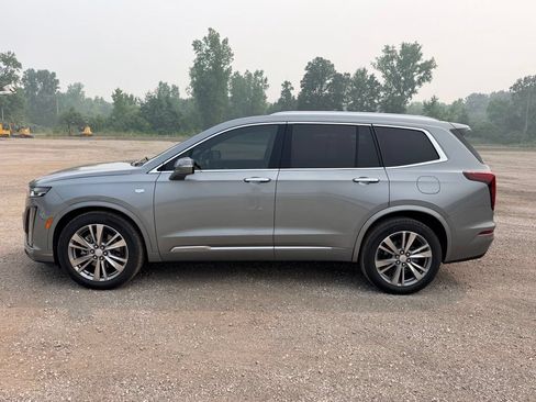 Used 2023 Cadillac XT6 Premium Luxury FWD image 4