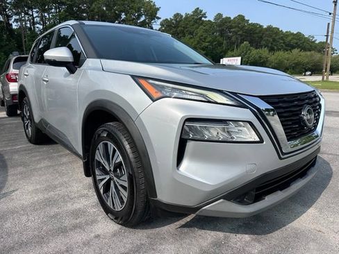 Used 2023 Nissan Rogue SV FWD image 1