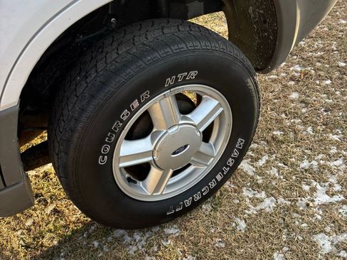 Used 2002 Ford Escape XLS image 23