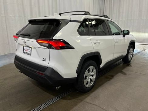 Certified 2021 Toyota RAV4 LE AWD/4WD image 3