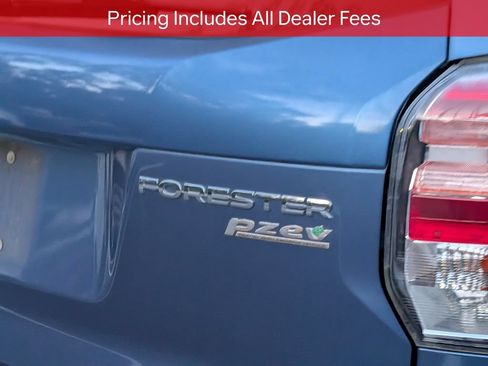 Used 2017 Subaru Forester 2.5i Premium w/ All-Weather Package AWD/4WD image 7