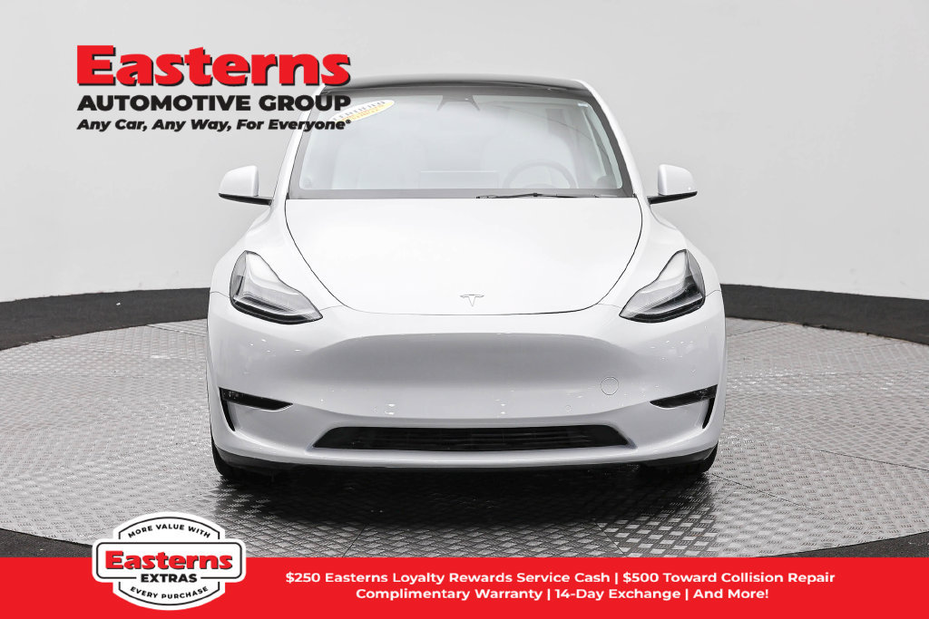 Used 2022 Tesla Model Y Performance AWD/4WD image 3