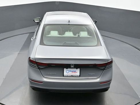 Used 2025 Honda Accord EX-L image 16